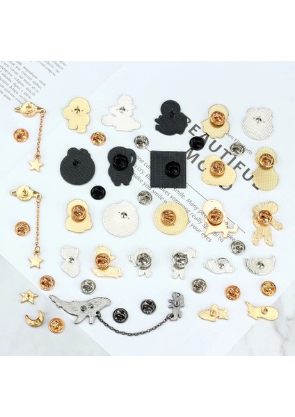 Stil 10 Karikatür Gezegen Astronot Balina Emaye Pimleri Yaratıcı Uzay Ay Yıldız Galaxy Roket Broş Havacılık Çanta Yaka Rozetleri Takı Hediye (Yurt Dışından) fırsatları