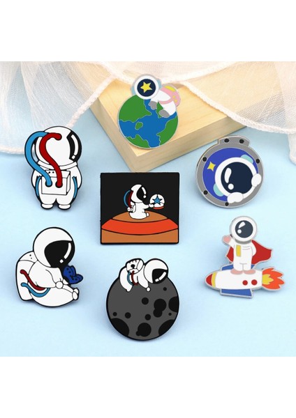 Stil 10 Karikatür Gezegen Astronot Balina Emaye Pimleri Yaratıcı Uzay Ay Yıldız Galaxy Roket Broş Havacılık Çanta Yaka Rozetleri Takı Hediye (Yurt Dışından) indirimleri