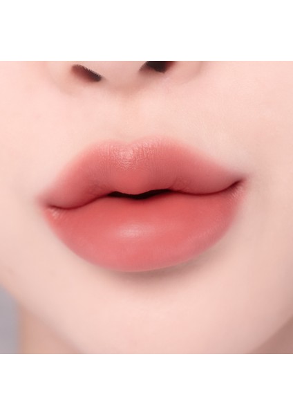 Dolgun Pürüzsüz ve Mat Görünüm Veren Tint Ruj 10 Unsweet fiyatları