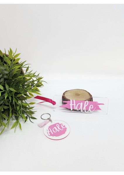 Isme Özel Kişiye Özel Pembe Detaylı Pleksi Kitap Ayracı ve Anahtarlık Seti fiyatları