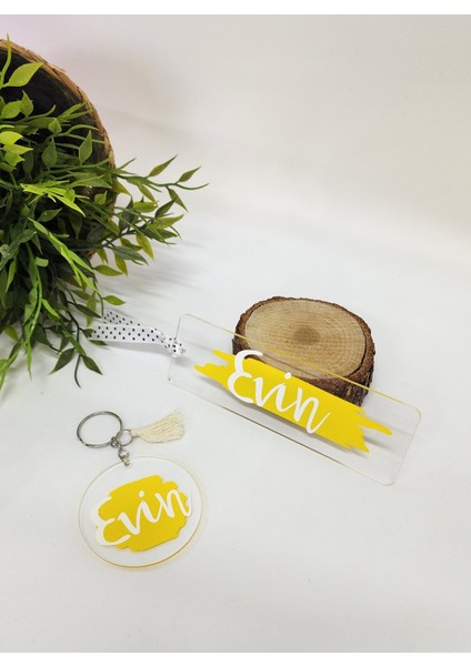 Isme Özel Kişiye Özel Sarı Detaylı Pleksi Kitap Ayracı ve Anahtarlık Seti