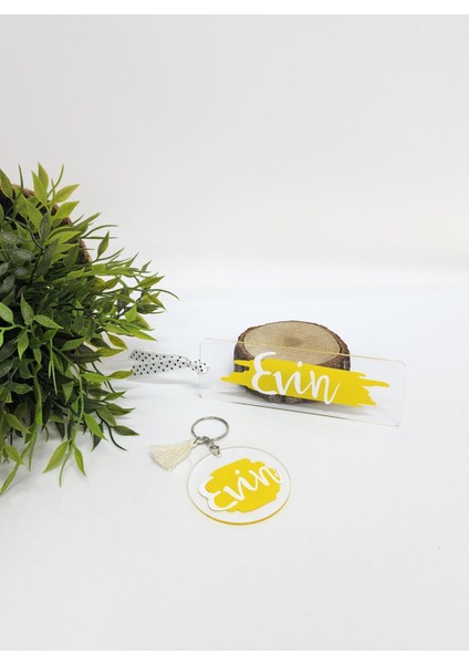 Isme Özel Kişiye Özel Sarı Detaylı Pleksi Kitap Ayracı ve Anahtarlık Seti fiyatları