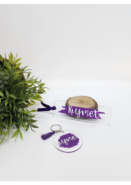 Isme Özel Kişiye Özel Mor Detaylı Pleksi Kitap Ayracı ve Anahtarlık Seti fiyatları