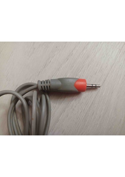 1 Metre 3,5 mm (1stereo + 2kulaklık Çıkışlı) Aux Kablo modelleri