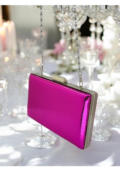 Fuşya Renk Balıksırtı Desenli Metal Saplı Parlak Rugan Deri Kadın Abiye Çanta Düğün Nişan indirimleri