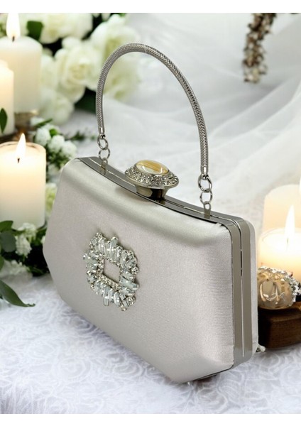 Gümüş Gri Lame Renk Gümüş Kristal Taşlı Zarif Tasarım Metal Saplı Abiye Çantası
