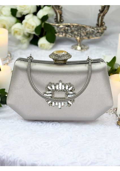 Gümüş Gri Lame Renk Gümüş Kristal Taşlı Zarif Tasarım Metal Saplı Abiye Çantası modelleri