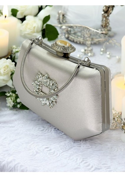 Gümüş Gri Lame Renk Gümüş Kristal Taşlı Zarif Tasarım Metal Saplı Abiye Çantası fırsatları