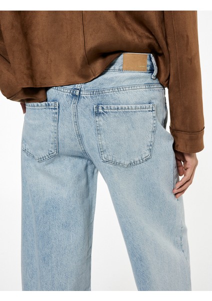 Düğmeli Cepli Rahat Kalıp Pamuklu Bol Paça Jean Pantolon - Loose Straight Fit Jean modelleri