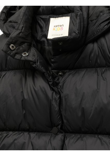 Uzun Kollu Çıtçıt Kapamalı Kapşonlu Şişme Mont modelleri