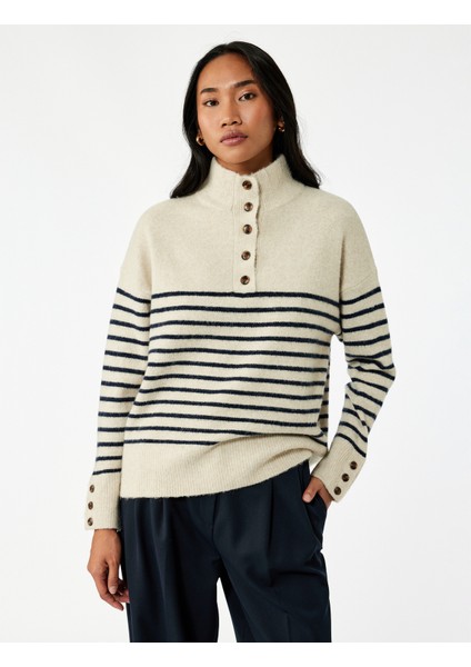 Uzun Kollu Dik Yaka Yarım Düğmeli Triko Oversize Çizgili Kazak fiyatları