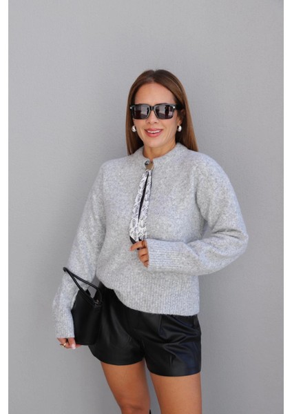 Gri Yaka Fular Detay Kazak modelleri