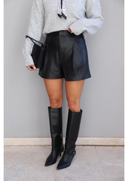 Siyah Deri Şort fiyatları