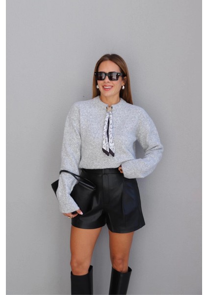 Siyah Deri Şort indirimleri