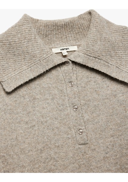 Regular Fit Uzun Kollu Yarım Düğme Detaylı Geniş Polo Yaka Triko Kazak