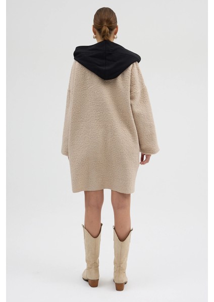 Kapüşonlu Çift Cepli Düğmeli Kaşe Kaban - Bej fırsatları