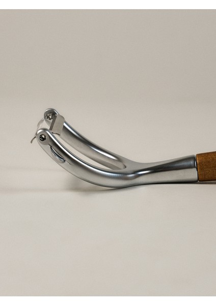 Lyra Akasya Saplı Soyucu fırsatları