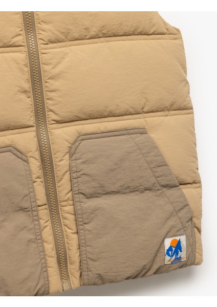 Dik Yaka Kolsuz Fermuarlı Cepli Şişme Yelek modelleri