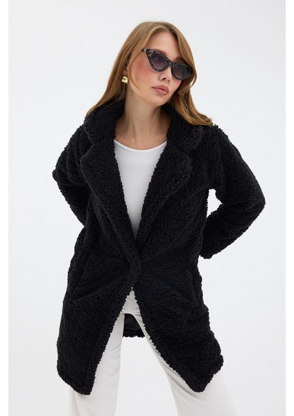 Kadın Siyah Tek Düğmeli Çift Cepli Astarlı Buklet Kaşe Kaban