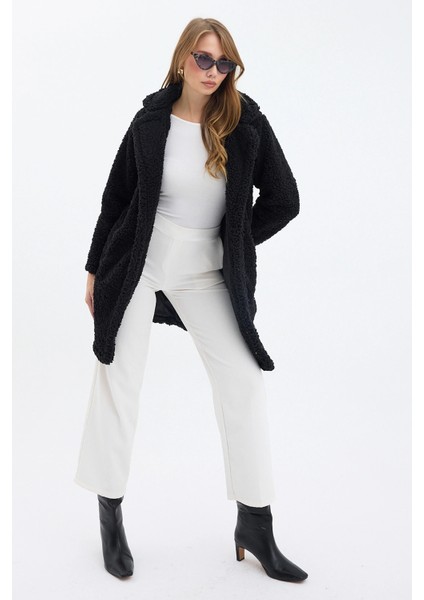 Kadın Siyah Tek Düğmeli Çift Cepli Astarlı Buklet Kaşe Kaban modelleri