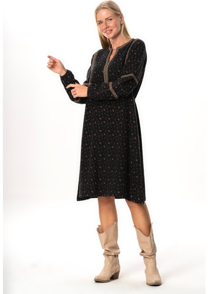 Uzun Kol Nurperi Pazen V Yaka Desenli Kışlık Midi Boy Elbise Siyah Syh indirimleri