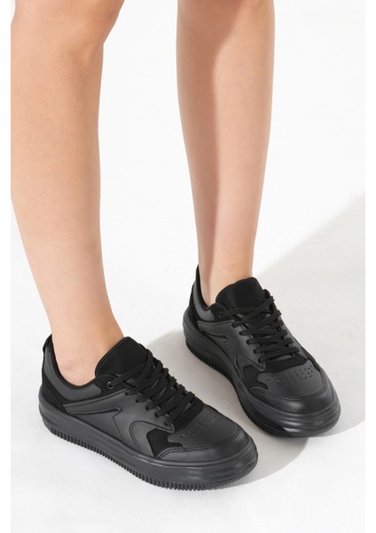 Kadın Siyah Termo Taban Bağcıklı Spor Ayakkabı