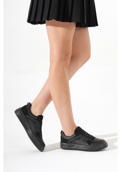 Kadın Siyah Termo Taban Bağcıklı Spor Ayakkabı modelleri