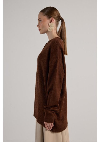 Kadın Kahve Düğme Detaylı Oversize Yumoş Kazak 30031
