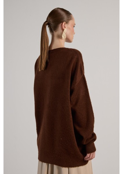 Kadın Kahve Düğme Detaylı Oversize Yumoş Kazak 30031