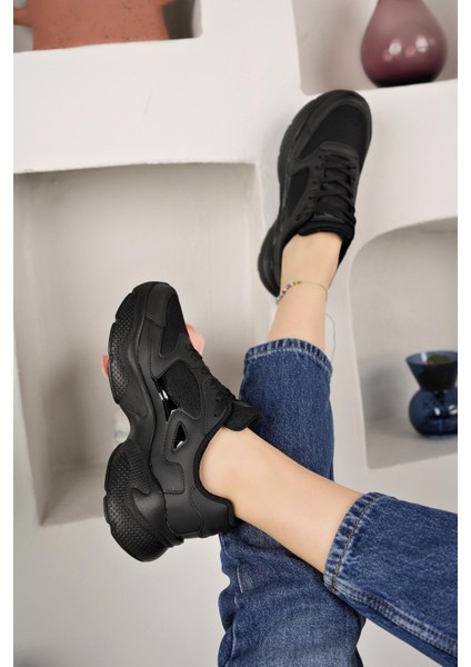 Kadın Poli Taban Yanı Şeritli Bağcıklı Sneaker fiyatları