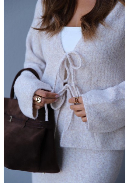 Ekru Bluz Etek Triko Takım fırsatları