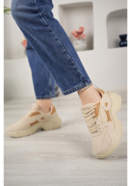 Kadın Poli Taban Yanı Şeritli Bağcıklı Sneaker fiyatları