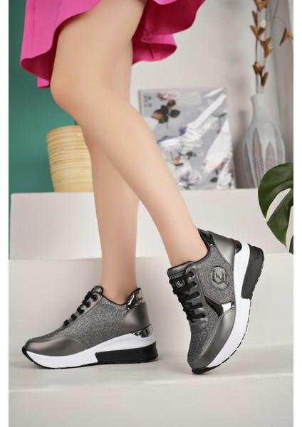 Kadın Taşlı Rahat Kalıp Topuklu Spor Ayakkabı fiyatları