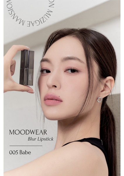 Pürüzsüz Görünüm Sunan Kadifemsi Ruj MUZIGAE MANSION Moodwear Blur Lipstick (005 Babe)