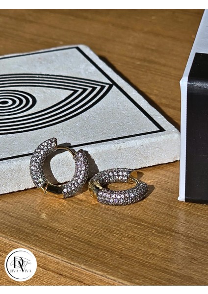 - Glow Earrings – Gold Kaplama Taş Detaylı Kadın Küpe (KOD-352) fiyatları