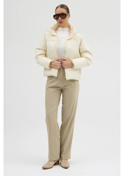 Kadın Krem Fermuarlı Astarlı Kısa Şişme Mont fiyatları