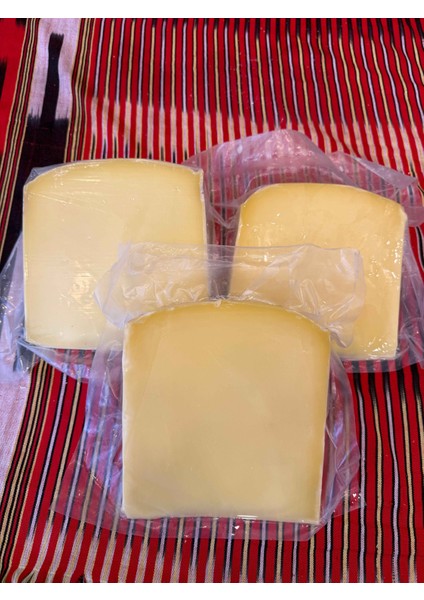 Karadeniz Yöresel Ürünler- Eski Kars Kaşarı 1000 gr