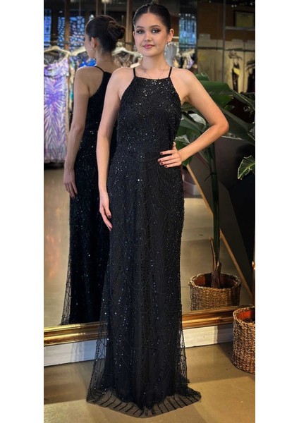 Siyah Halter Yaka Ip Askılı Düz Kesim Pullu Boncuklu Uzun Abiye Elbise 11103