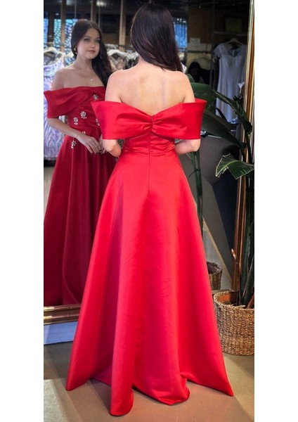 Kırmızı Madonna Yaka Taş Detaylı Kloş Etekli Saten Uzun Abiye Elbise 11063-07 fırsatları