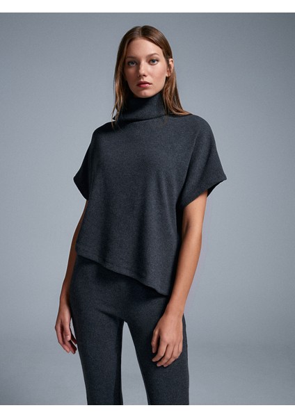 32239 Asimetrik Kesim Boğazlı Top-Antrasit