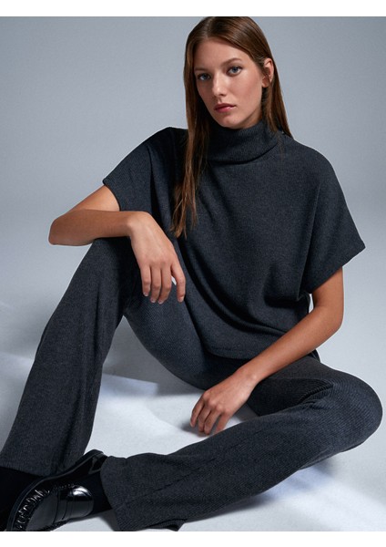 32239 Asimetrik Kesim Boğazlı Top-Antrasit modelleri