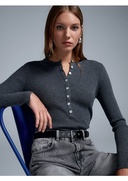 10819 Yün Karışımlı Ince Triko-Füme M.