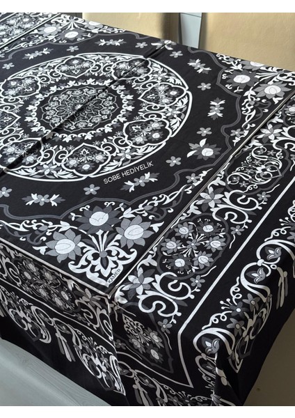 Kolay Temizlenebilir Çiçek Desenli Pamuklu Masa Örtüsü 170X170 cm – Çeyizlik, Sofra ve Dekoratif