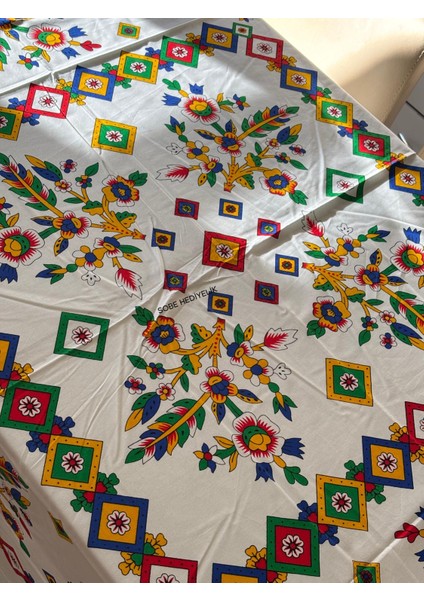 Kolay Temizlenebilir Çiçek Desenli Pamuklu Masa Örtüsü 170X170 cm – Çeyizlik, Sofra ve Dekoratif fiyatları