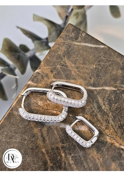 - Glow Earrings – Gold Kaplama Taş Detaylı 3'lü Kadın Küpe Set (KOD-354) fiyatları