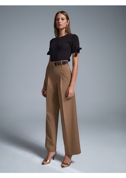 72200 Kemerli Çizgili Pantolon-Camel