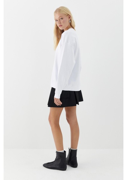 Düz Basic Bisiklet Yaka Sweatshirt Beyaz fırsatları