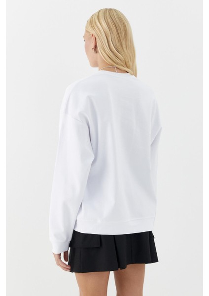 Düz Basic Bisiklet Yaka Sweatshirt Beyaz indirimleri