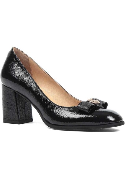Kadın Siyah Tokalı Kalın Topuklu Rugan Deri Ayakkabı fırsatları