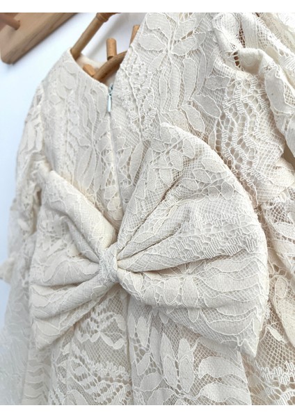 Kız Çocuk Elbise Uzun Kollu Fiyonklu Dantel Detaylı Sırt Baglamalı Bayramlık ve Özel Gün Elbisesi